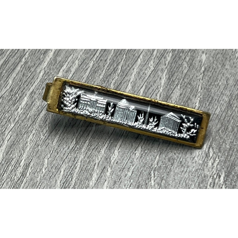 Vtg Gold Tone Tie Clip Washington DC Reverse Carved Glass Mens Jewelry - Picture 9 of 10